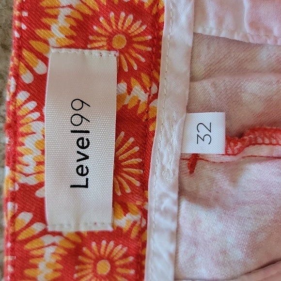 Level 99 | Coral Orange Red Sunshine Circle Print Linen Blend Chino Shorts - Picture 4 of 4